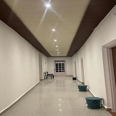 Hotel Maa Bhagwati Almora Esterno foto