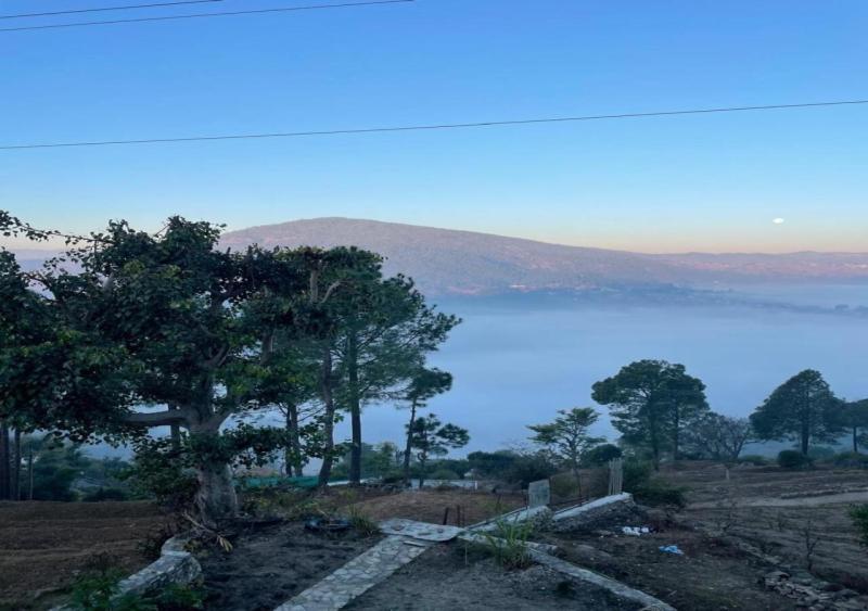 Hotel Maa Bhagwati Almora Esterno foto