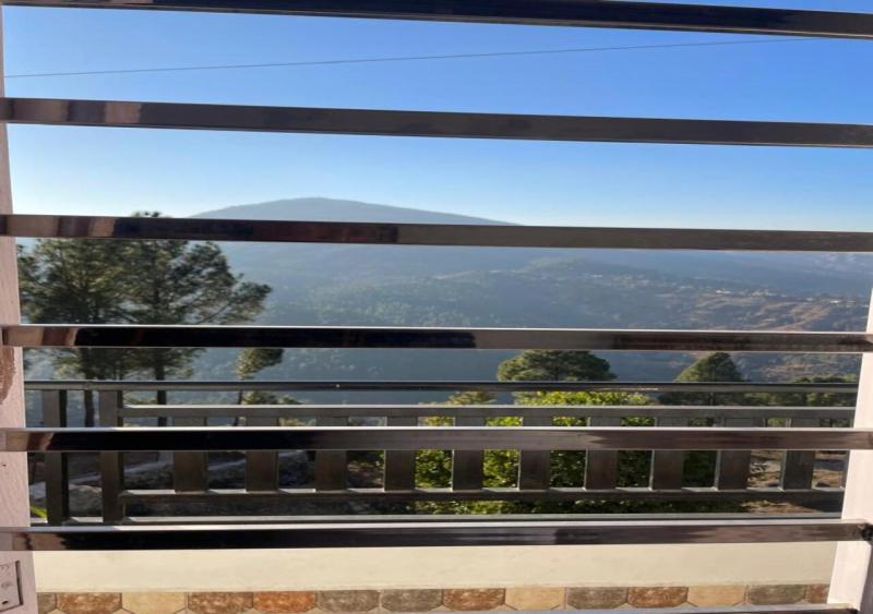 Hotel Maa Bhagwati Almora Esterno foto